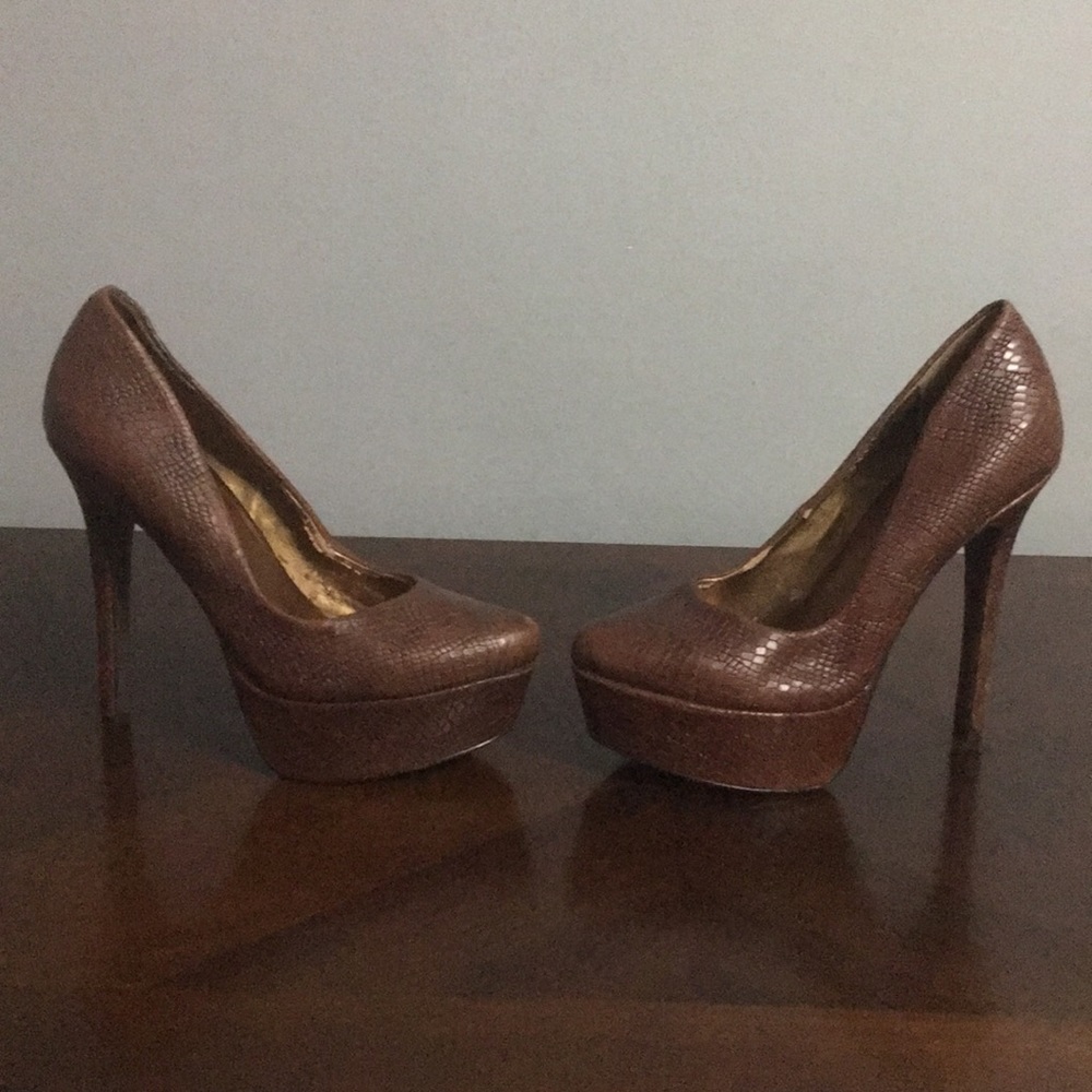 Jessica Simpson light brown high heels